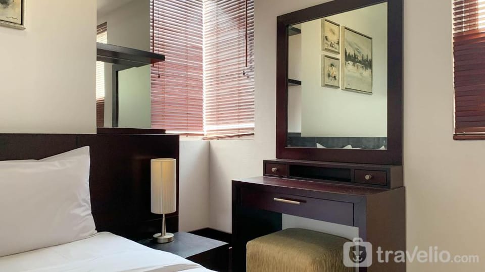 Comfort & Minimalist 2BR at Maple Park By Travelio Apartment in Jakarta