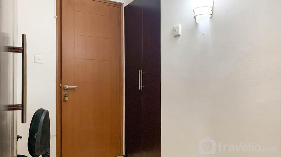 Comfort & Minimalist 2BR at Maple Park By Travelio Apartment in Jakarta