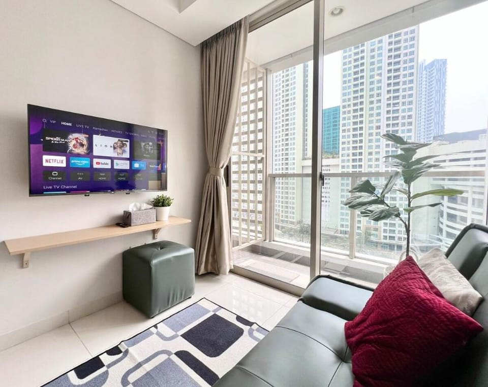 Cozy 3BR Suite at Taman Anggrek Vacation rental in Jakarta