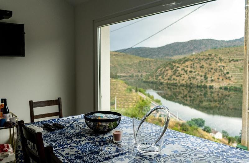 DOURO RIVER VIEW FAMILY RETREAT 3BD APARTMENT Apartment in Portugal