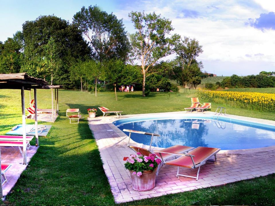 Fattoria Santa Vittoria Istrice Apartment Apartment in Tuscany