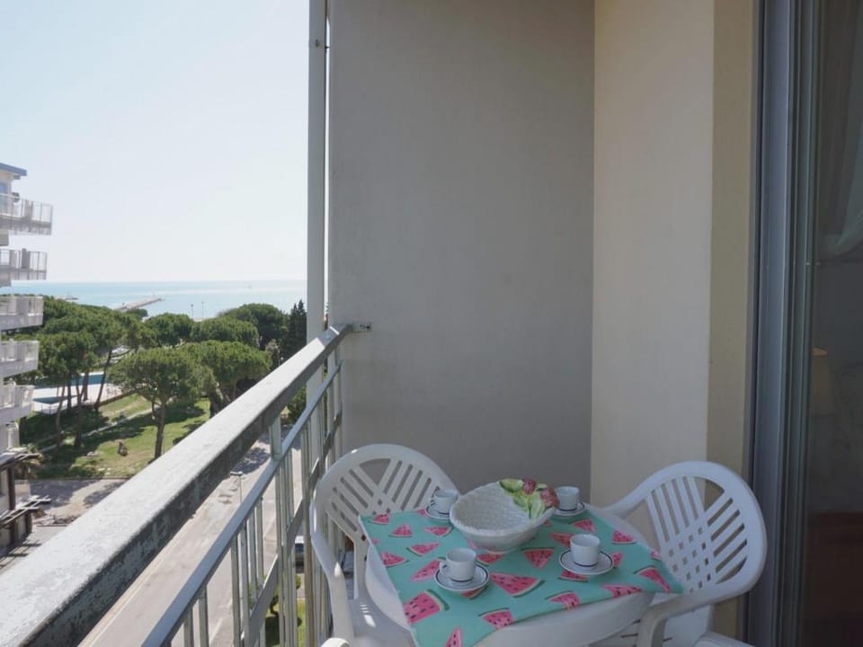 Cozy apartment with two terraces with sea view Apartment in Porto Santa Margherita