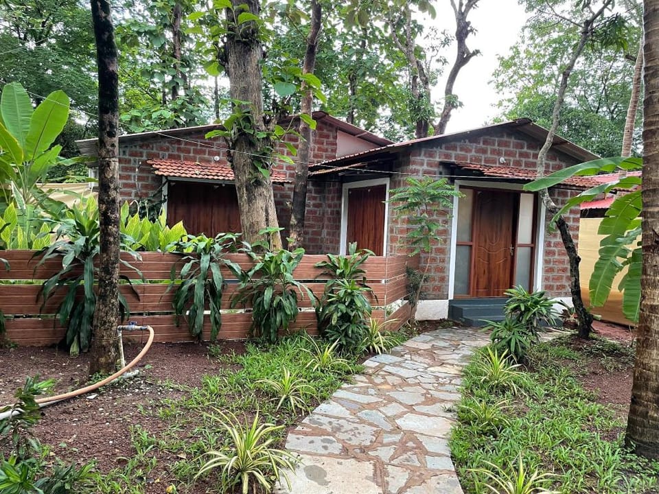 Beautiful 2BR Villa with Private Plunge Pool Villa in Candolim