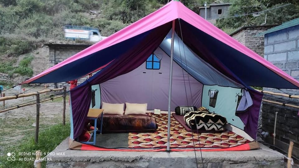 Alpine T-2 with comfortable floor bedding Vacation rental in Uttarakhand