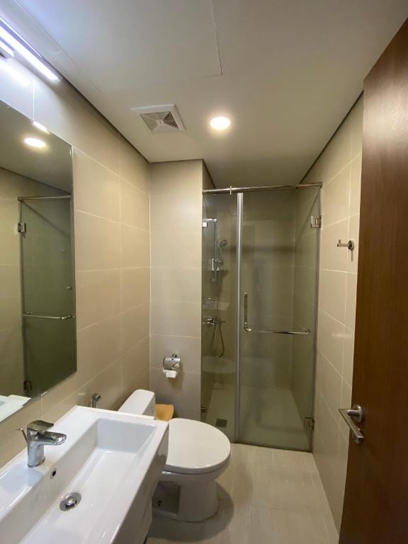 Ivy Apartment - Cozy 2-bedroom for Halong Getaway Apartment in Laos