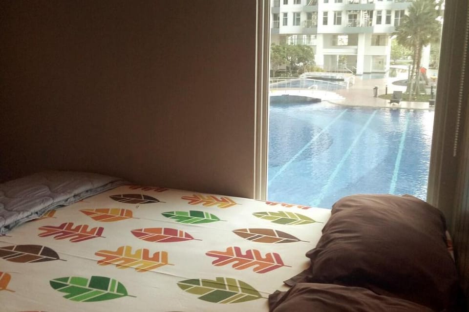 Family Suite Anderson 3BR Pool Side View@Pakuwon Mall Apartment in Surabaya