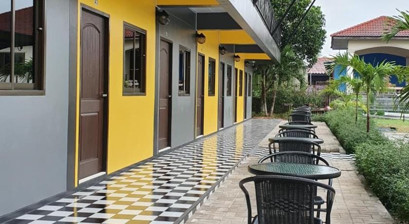 โรงแรมอินทราเพลส Hotel in Laos