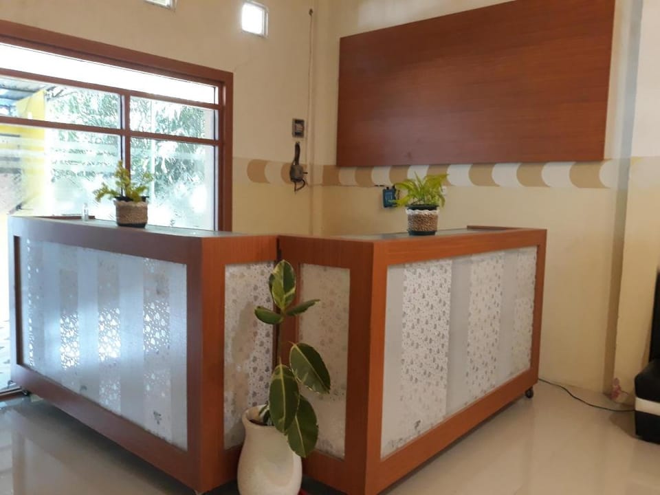OYO 91162 Homestay Ansyariah Syariah Hotel in Indonesia