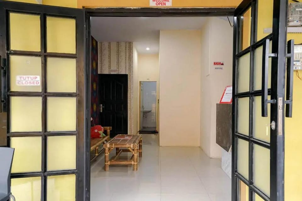RedDoorz near Ekowisata Mangrove Belawan Medan Hotel in Indonesia