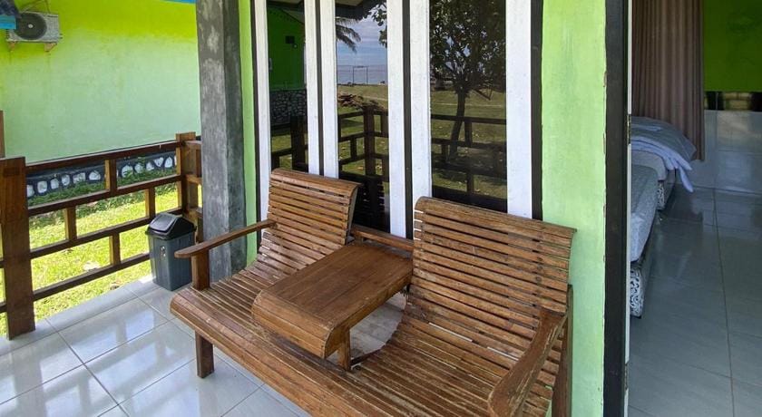 RedDoorz Syariah near Ujong Kareung Beach Sabang Hotel in Indonesia