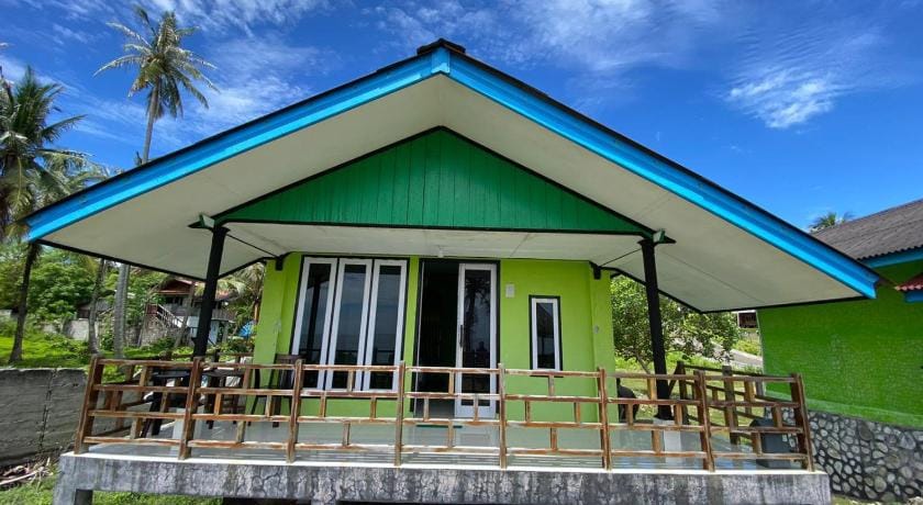 RedDoorz Syariah near Ujong Kareung Beach Sabang Hotel in Indonesia