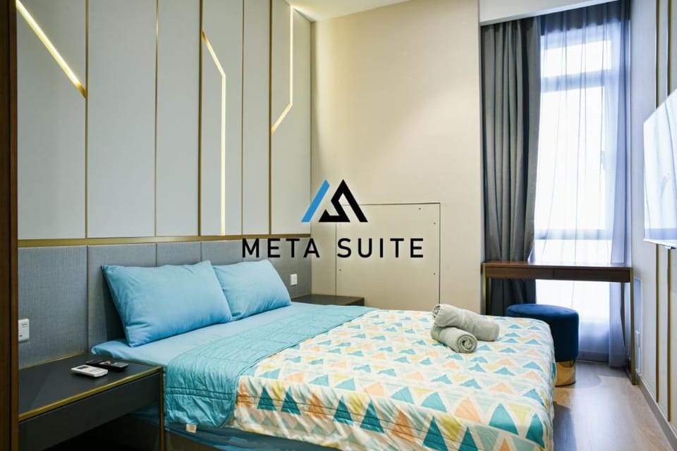 Sky pool 4 star hotel grade stay in i-City 2 Apartment in Selangor, Malaysia