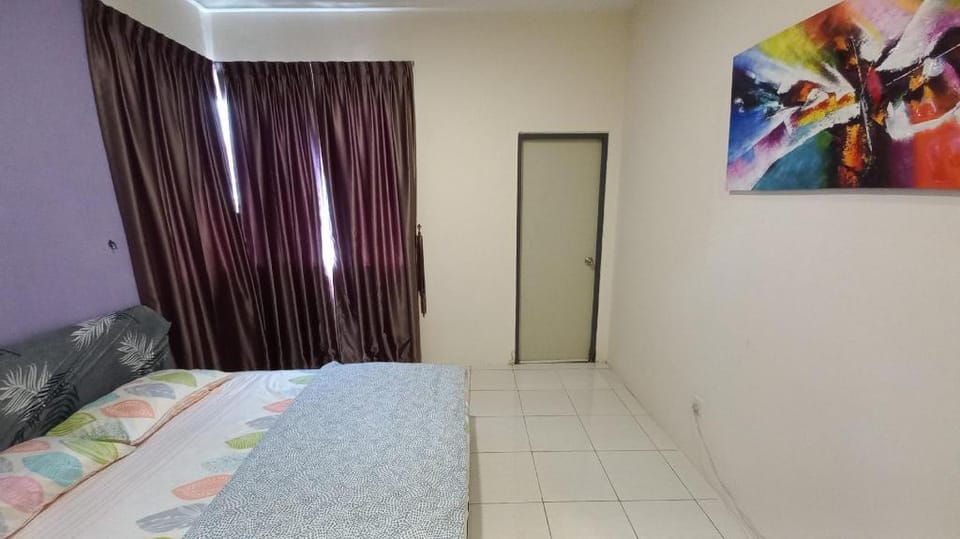 Long Stays: Stutong Apartment near KPJ, Samajaya Apartment in Kuching
