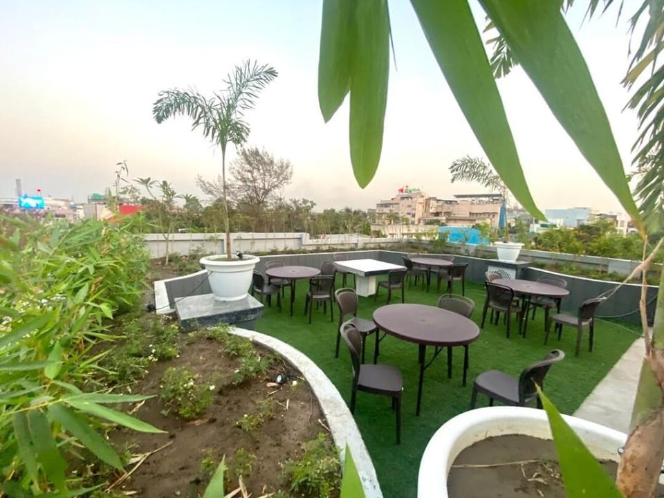 HOTEL MUMBAI HOUSE, LIG BEHIND CHL HOSPITAL Apartment in India