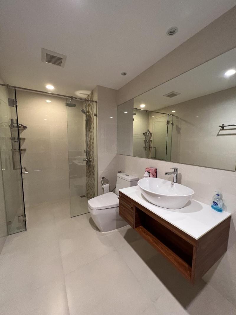 The Title Rawai Beachfront (Sea paradise) Apartment in Rawai