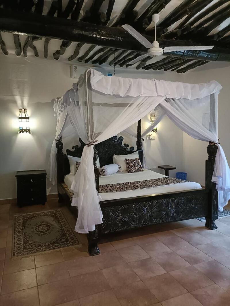 Tichi Villa- Five Bedroom Villa in Diani Beach Villa in Kenya