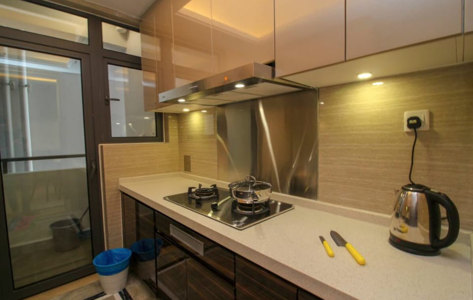 Crown Suite  R&F Mall 2BR 4Pax near CIQ Apartment in Johor Bahru