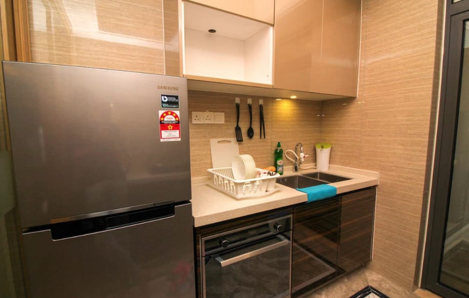 Crown Suite  R&F Mall 2BR 4Pax near CIQ Apartment in Johor Bahru