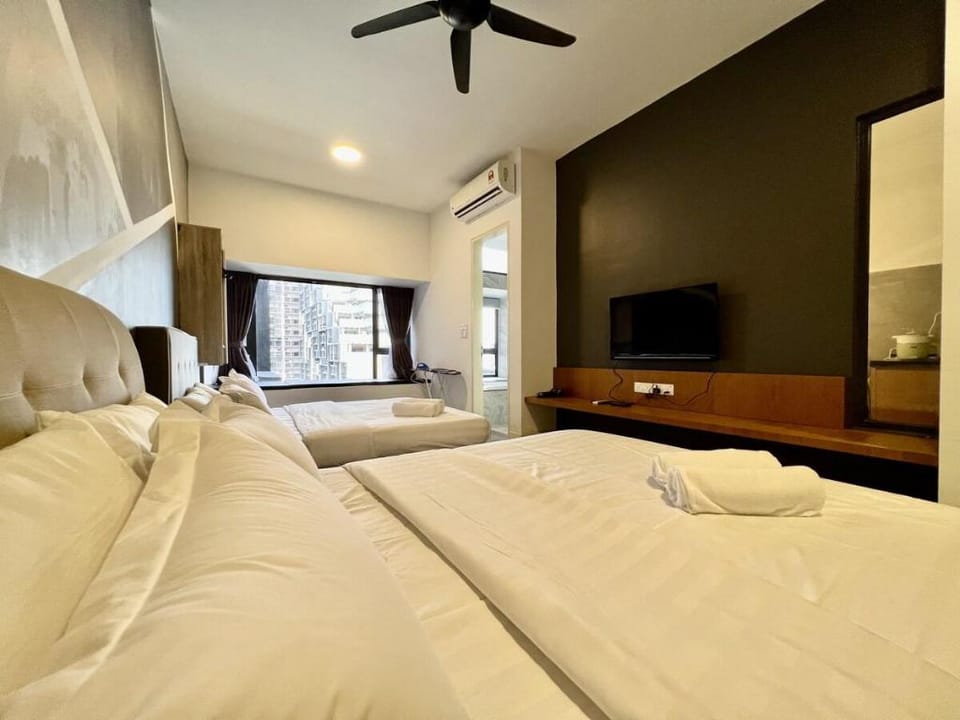 Private Bathtub FreeParking High Floor Pool A21 Vacation rental in Malacca