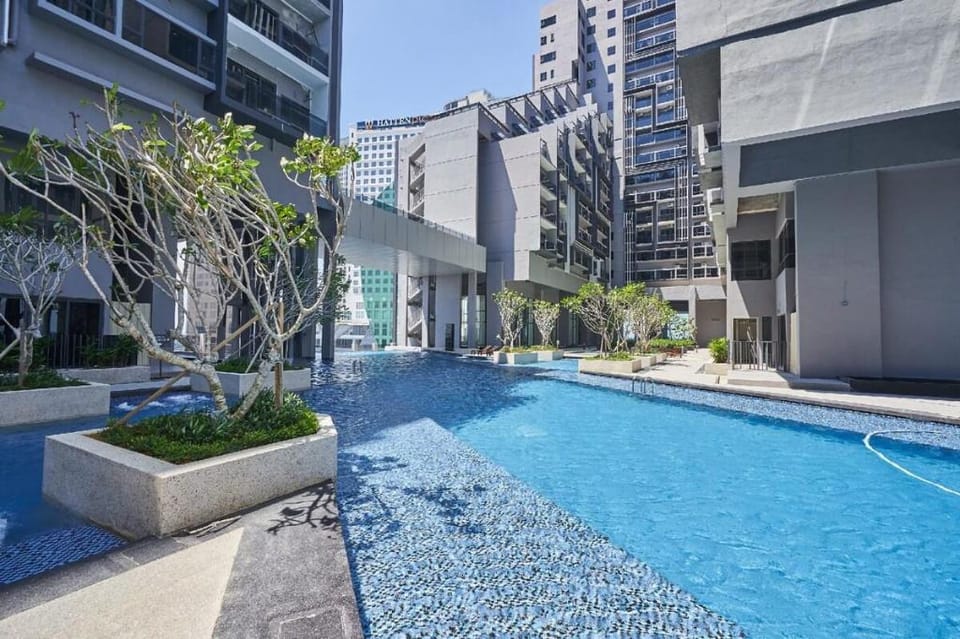Private Bathtub FreeParking High Floor Pool A21 Vacation rental in Malacca