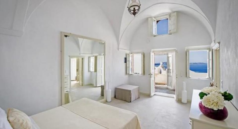 Villa Calliope, Aegean Views Apartment in Oia
