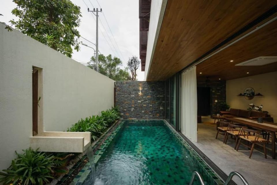 FREE PICK UP- SUPER VILLA-2 indoor pools and Sauna Villa in Da Nang