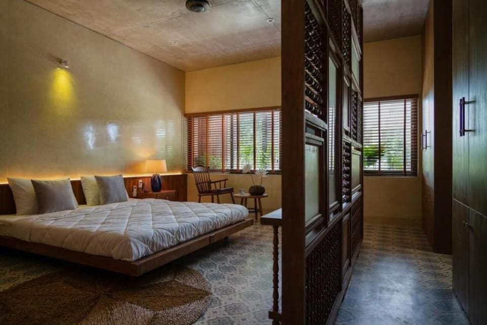 FREE PICK UP- SUPER VILLA-2 indoor pools and Sauna Villa in Da Nang