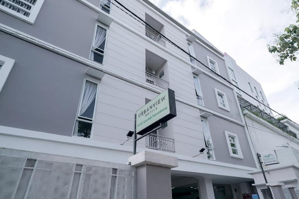 Urbanview Hotel Bari Syariah Palembang By RedDoorz Hotel in Indonesia