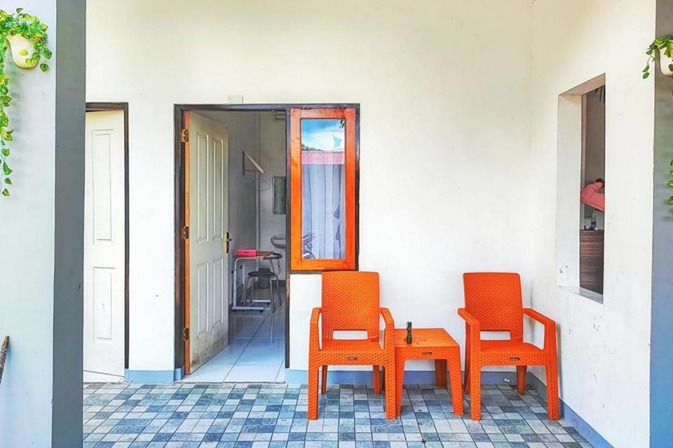 Shekinah Homestay & Cafe Waikabubak RedPartner Hotel in Indonesia