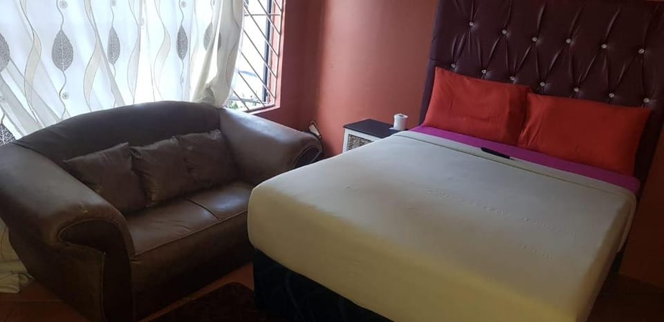 LAS VEGAS  GUEST INN Hotel in Roodepoort