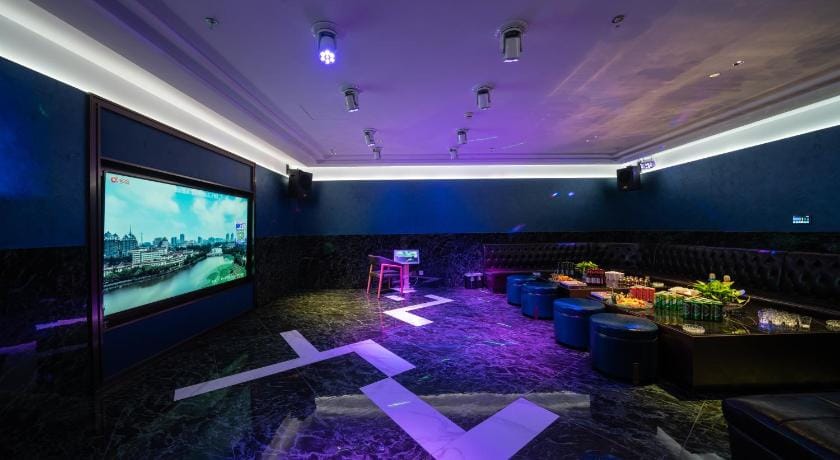 深圳浪骑瞻云度假酒店 Hotel in Shenzhen