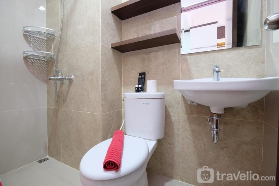 ComfortModern Studio Transpark Cibubur By Travelio Apartment in West Java