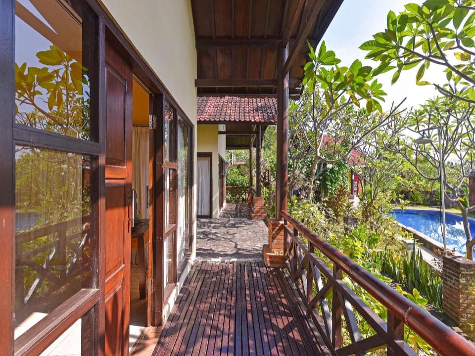 OYO 91191 Lovina Dolphin Lodge Hotel in Bali