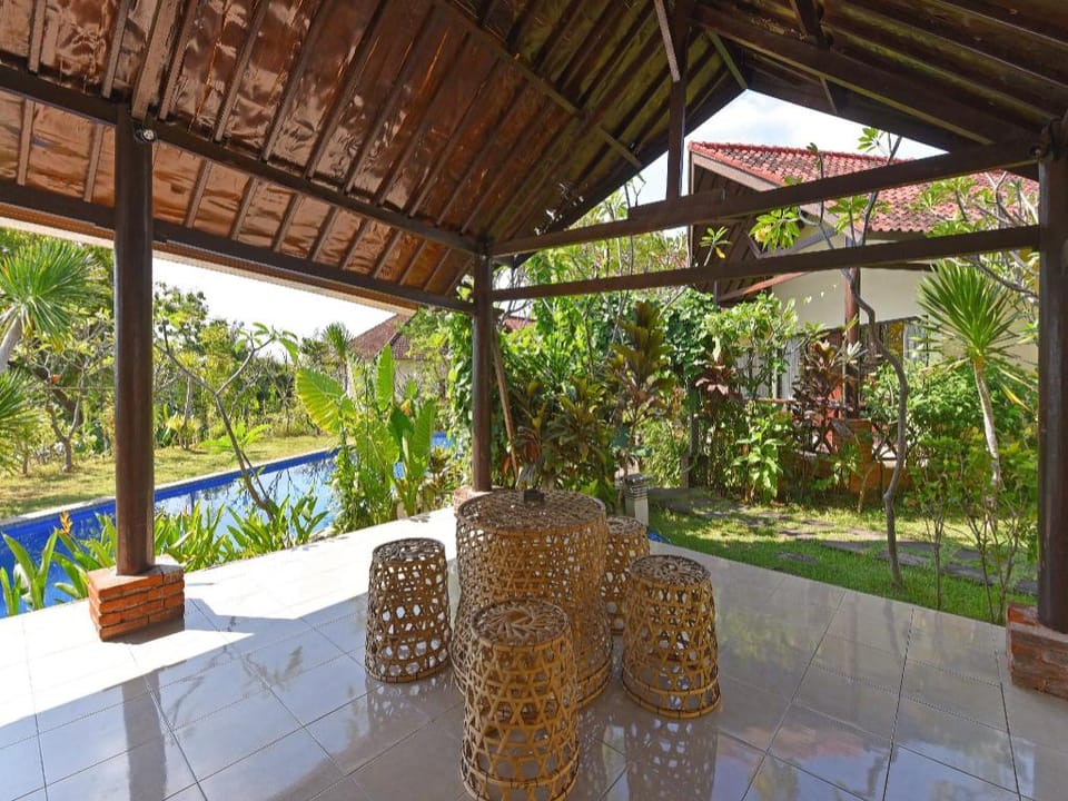 OYO 91191 Lovina Dolphin Lodge Hotel in Bali