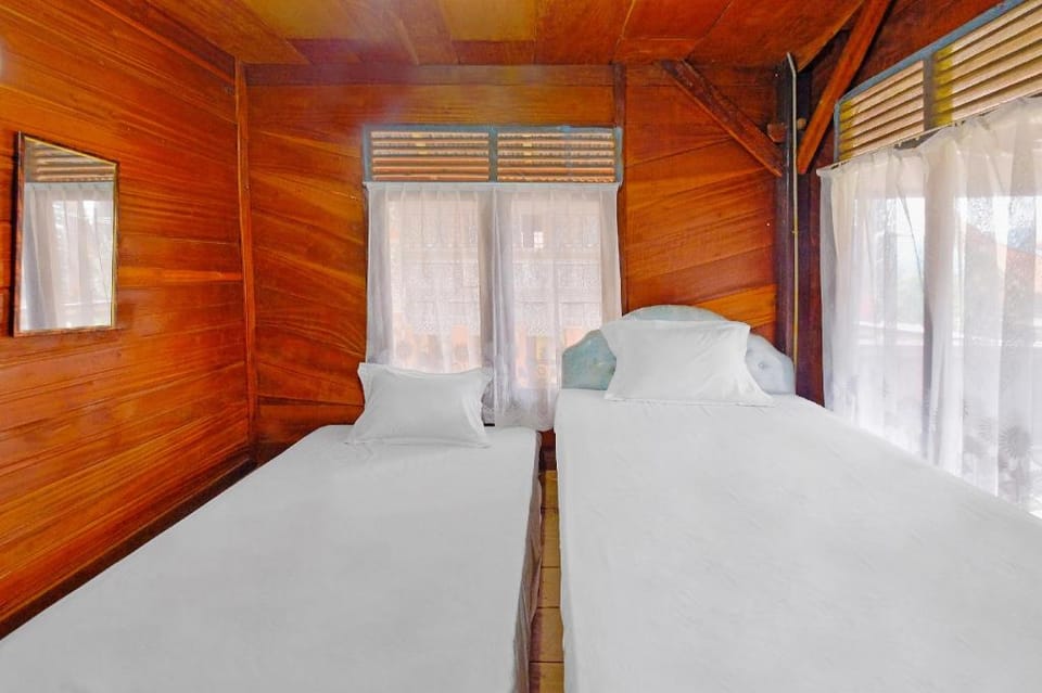 Hotel O Tatto Bara Homestay Near Tongkonan Payung Pangden Hotel in Indonesia