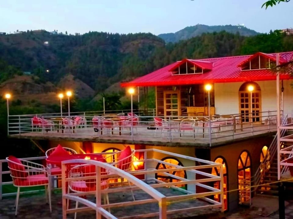 Aaroham by Aamod - Shoghi (Shimla) Hotel in Shimla