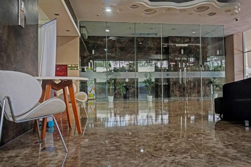 Capital O 91215 Paysroom Tower Altiz Hotel in South Jakarta City