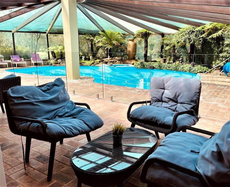 Resort - sauna, heated pool/spa, tennis, Billards Vacation rental in Sutton Forest