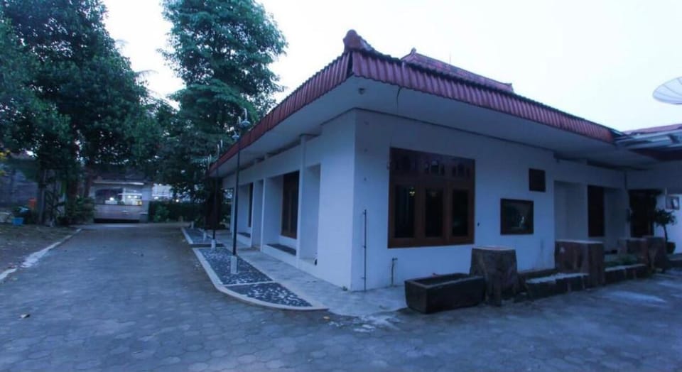 Griya Sultan Agung-Bersih, Aman, Nyaman Vacation rental in Indonesia