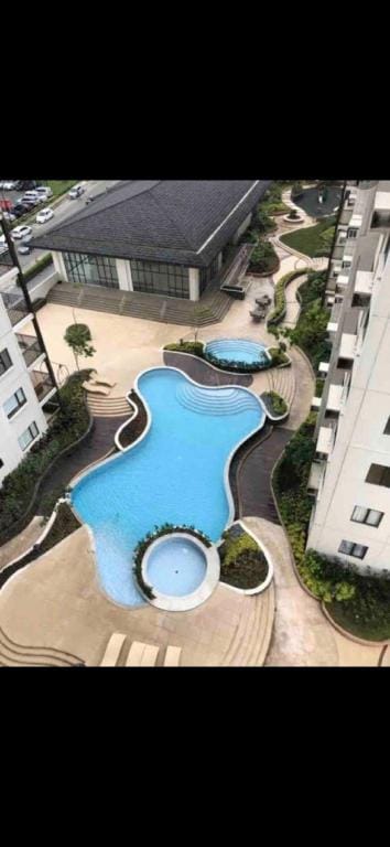 Homey Serin West Tagaytay  w Balcony Free Parking Apartment in Tagaytay