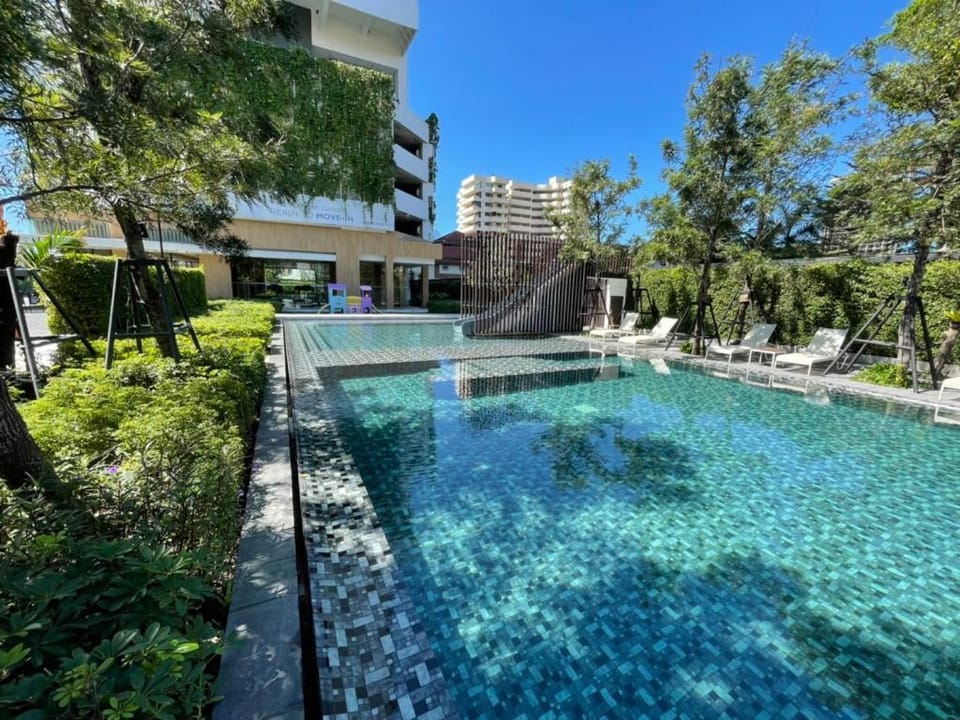 SeaView Family 2 Bedrooms  @ Veranda Pattaya Apartment in Pattaya City