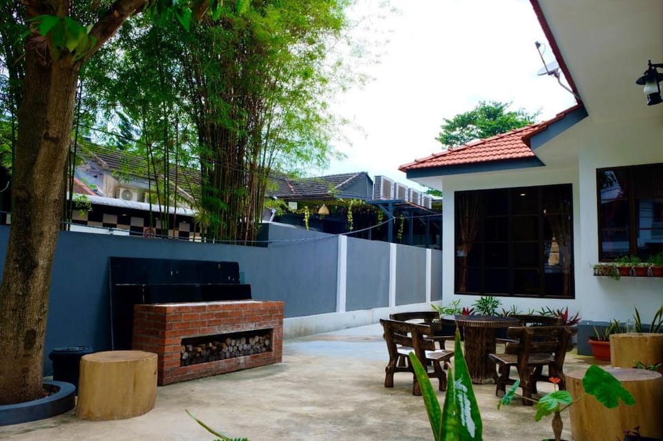 Wang's BnB 4 Bedrooms Villa Vacation rental in George Town