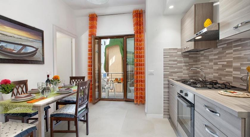 B&B Sorrento Mahal Kita is a unique style Apartment in Sorrento