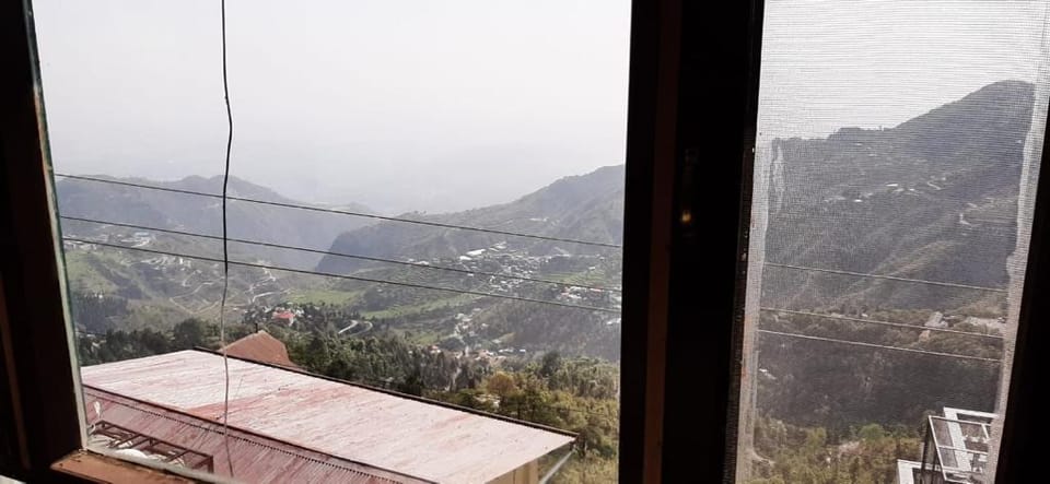 Cozy Stay Mussoorie home with beautiful view Apartment in Uttarakhand