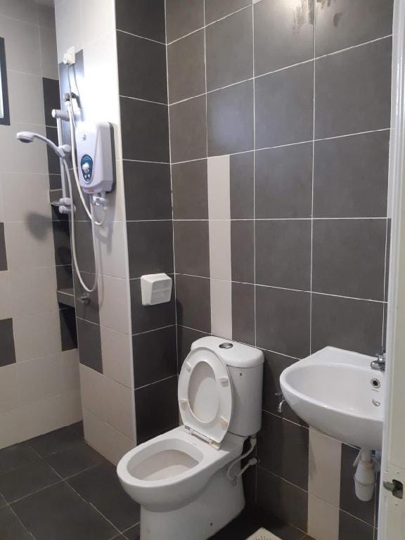Escadia 68 Desaru WIFI TV games 12 pax Vacation rental in Johor