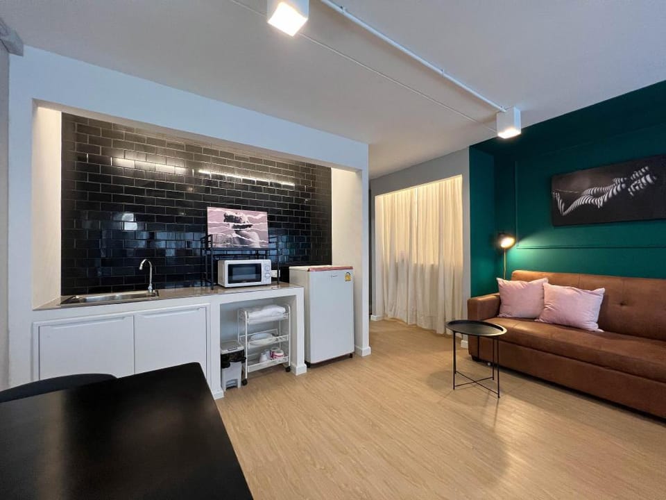 Stay with me //Dark Green// @Popular condo C5 Apartment in Bangkok