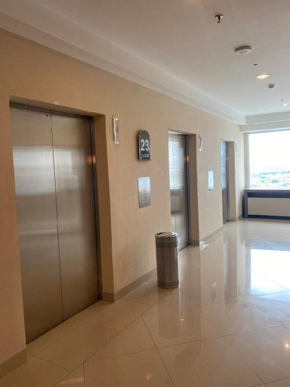 Spacious Studio Room near UPH & Supermall Karawaci Apartment in West Java