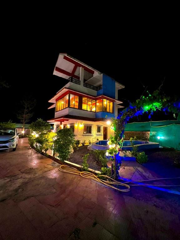 Mount View Villa Vacation rental in Lonavla