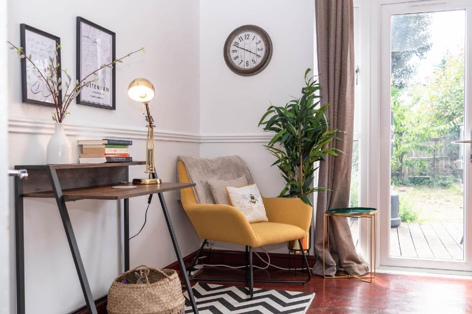 Hale Lodge Vacation rental in London