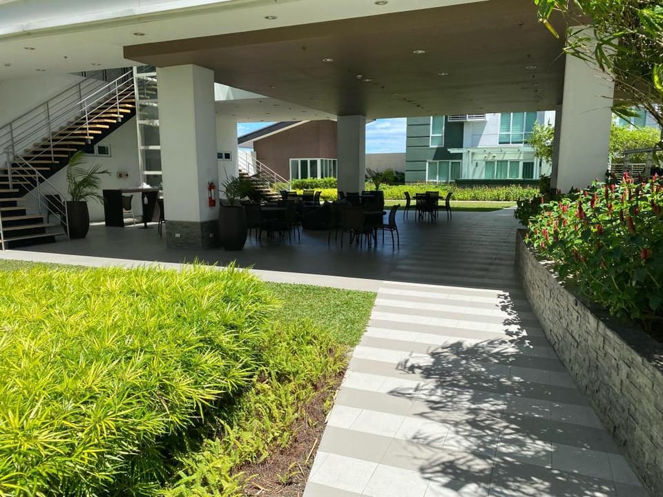Abreeza chills place 1519 Apartment in Davao City